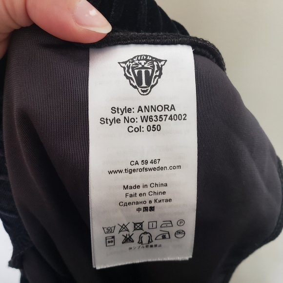 Tiger of Sweden velvet wide leg pull on trousers - Picture 6 of 6